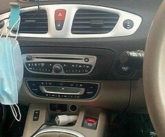 2010 Grand Scenic 7 seater diesel - Image 5/9