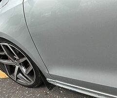 Brand new vw alloys not wheels just alloys very clean only bought 2 months ago cuz I got new veemans