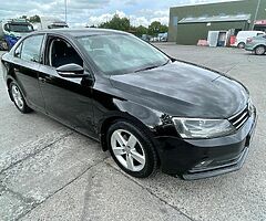 2015 Volkswagen Jetta - Image 3/10