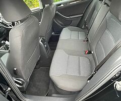 2015 Volkswagen Jetta - Image 8/10
