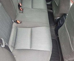 2010 Toyota  Avensis - Image 4/5