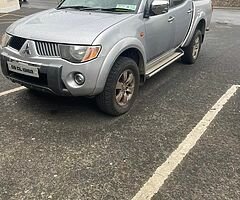 Mitsubishi l200 2.5