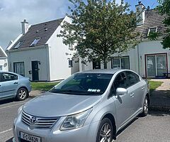 2011 Toyota avensis for sale