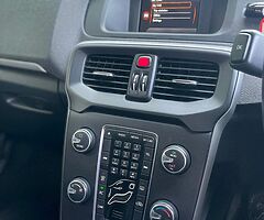 Volvo V40 2014 1.6D D2 \ Manual Swap - Image 8/10