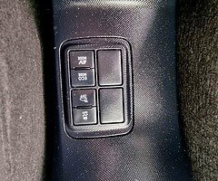 Toyota Aqua 1.5 Hybrid - Image 8/10