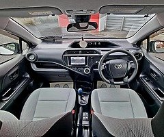 Toyota Aqua 1.5 Hybrid - Image 9/10