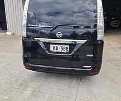 Nissan serena - Image 4/8