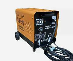 Brand New gas/gasless mig welder 225amp Mig welders 
Free Delivery - Image 6/10