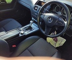 Mercedes C200 Automatic 2.2 Diesel Blue Efficiency - Image 7/10