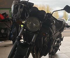 Honda cb1