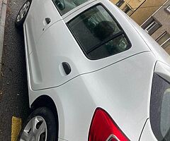 Dacia Sandero - Image 3/6