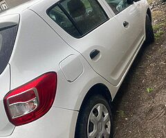 Dacia Sandero - Image 6/6