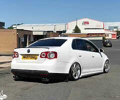 18 inch Alphards, Rivers or Mondials wanted may take 19s