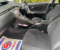 2015 Toyota Prius - Image 8/10