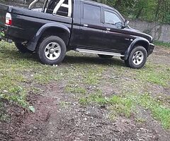 L200 - Image 4/6
