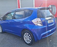 Honda Fit 1.3 Hybrid - Image 6/10