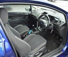 2015 Ford Fiesta - Image 5/10