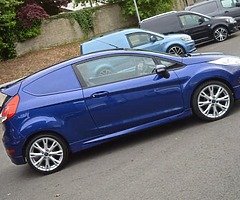 2015 Ford Fiesta - Image 9/10