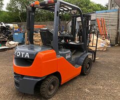 Toyota forklift - Image 3/10