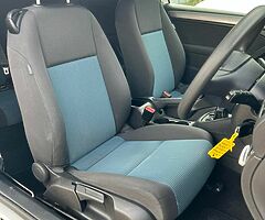 2011 Volkswagen Golf - Image 6/10