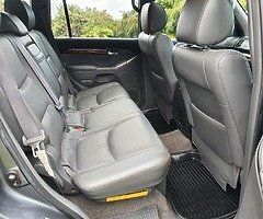 2005 Toyota Landcruiser - Image 8/10