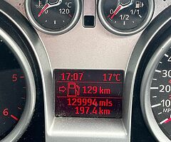 10 FORD FOCUS - Image 7/8