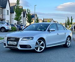 Audi A4 2.0 diesel . Manual . S line