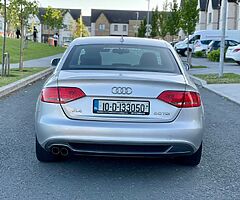 Audi A4 2.0 diesel . Manual . S line