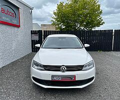 2012 Volkswagen Jetta - Image 8/10