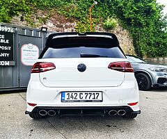 2014 Volkswagen Golf R - Image 8/10