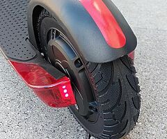 ELECTRIC SCOOTER - Image 4/10