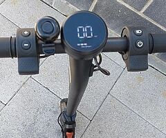 ELECTRIC SCOOTER - Image 5/10