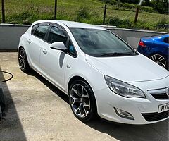 2012 Vauxhall Astra