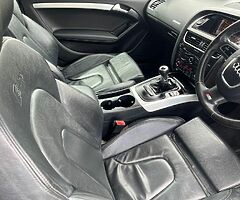 Audi A5 S line 2011  Quattro manual transmission 2.0L diesel - Image 4/9