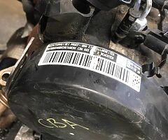 2010 Passat engine and Mondeo - Image 3/4