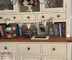 Country dresser