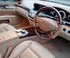 MERCEDES BENZ - Image 5/8