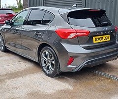 2018 Ford Focus 1.5 ecoBlue 120 St-line - Image 7/10