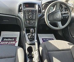 2011 ASTRA ESTATE, NEW NCT, WARRANTY - Image 7/10
