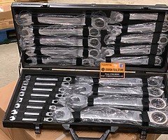 New 23 piece Flexible Ratchet Spanner Set