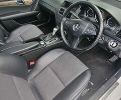 2011 Mercedes for breaking