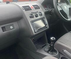 2010 Volkswagen Touran 1.9TDI Cheap Tax - Image 8/10