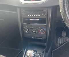 Peugeot 207 - Image 5/7