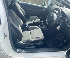 Peugeot 207 - Image 6/7