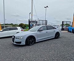 2013 Audi S8