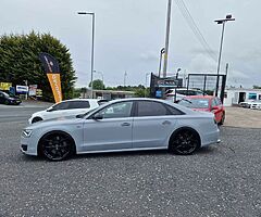 2013 Audi S8 - Image 5/10
