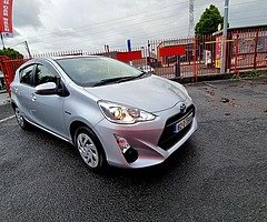 Toyota Aqua 1.5 Hybrid Push Start