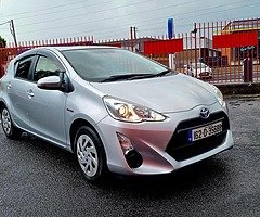 Toyota Aqua 1.5 Hybrid Push Start - Image 5/10