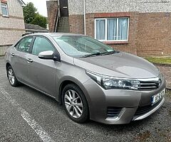 Toyota Corolla Aura 1.4 d4d 2014(141) - Image 8/10