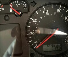 2004 Volkswagen Golf - Image 7/10